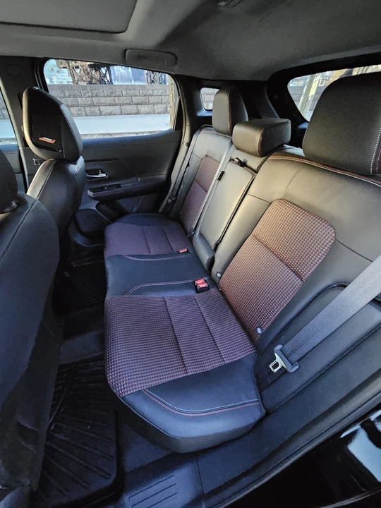 2025 Nissan Kicks - Image 14 of 15