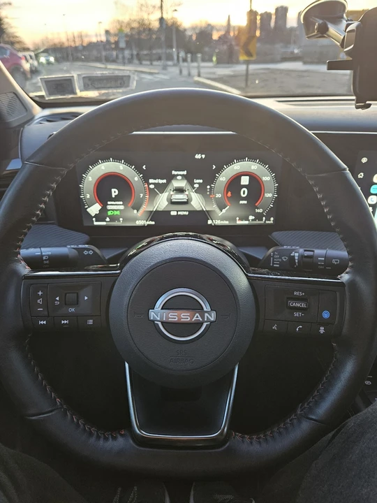 2025 Nissan Kicks - Image 10 of 15