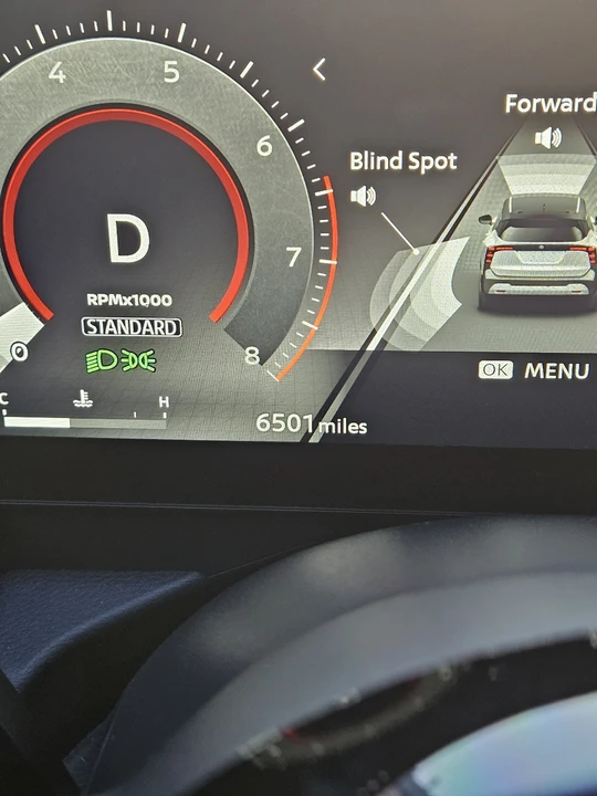2025 Nissan Kicks - Image 11 of 15