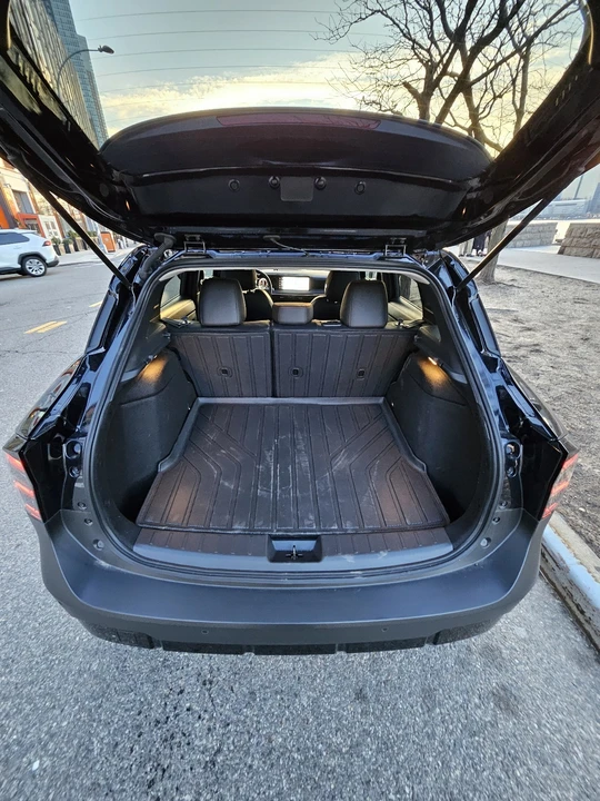 2025 Nissan Kicks - Image 9 of 15