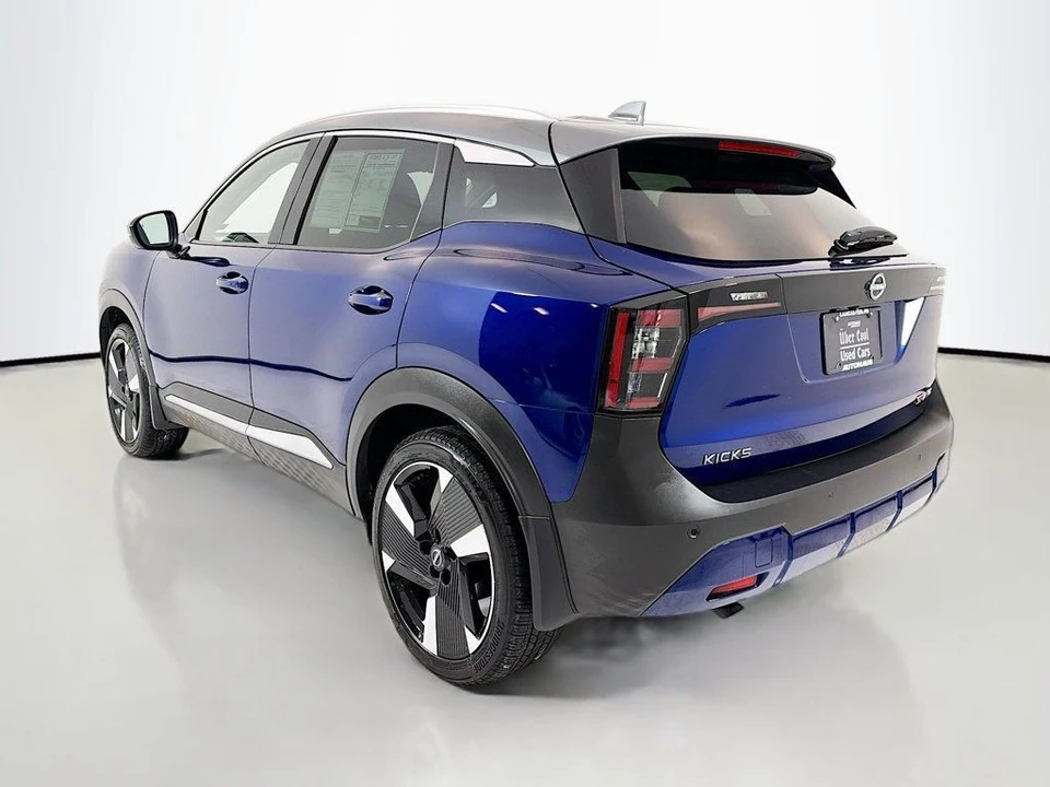 2025 Nissan Kicks - Image 5 of 12