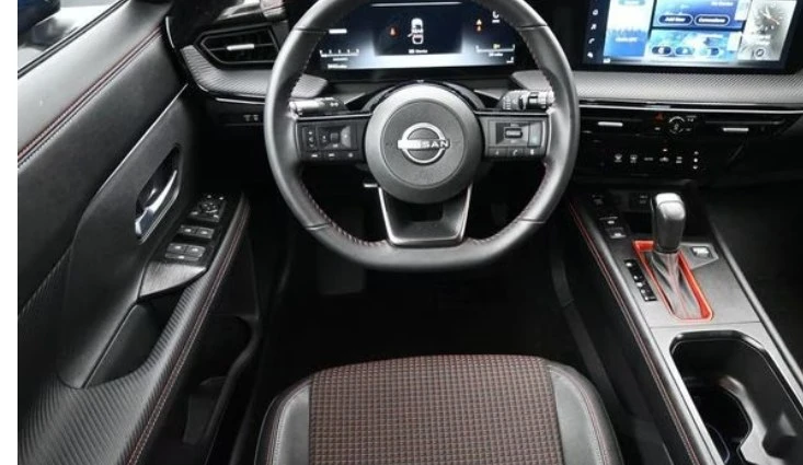 2025 Nissan Kicks - Image 5 of 9