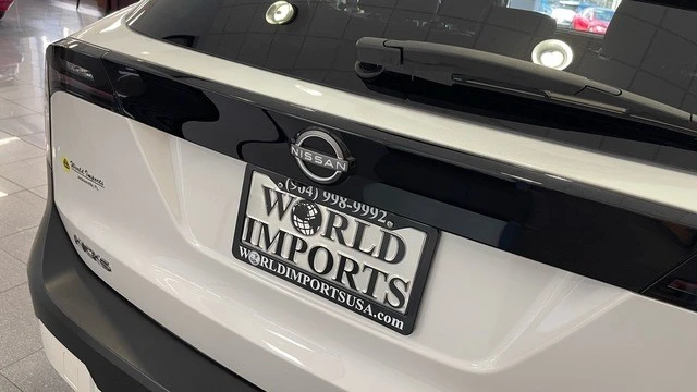 2025 Nissan Kicks - Image 19 of 21