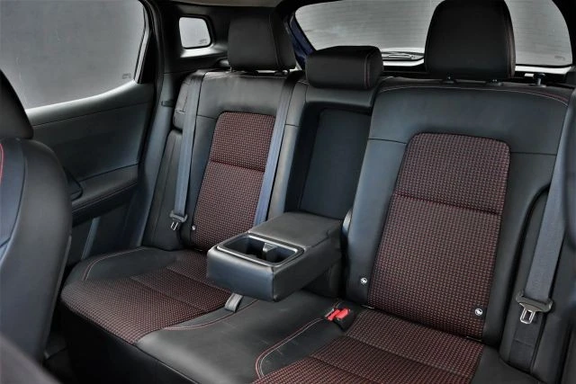 2025 Nissan Kicks - Image 20 of 24
