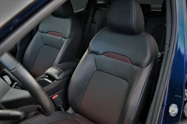 2025 Nissan Kicks - Image 18 of 24
