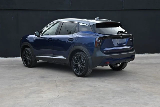 2025 Nissan Kicks - Image 5 of 24