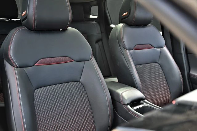 2025 Nissan Kicks - Image 20 of 25