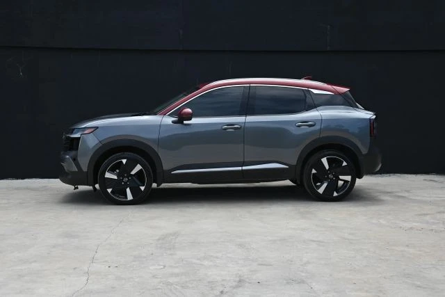 2025 Nissan Kicks - Image 6 of 25