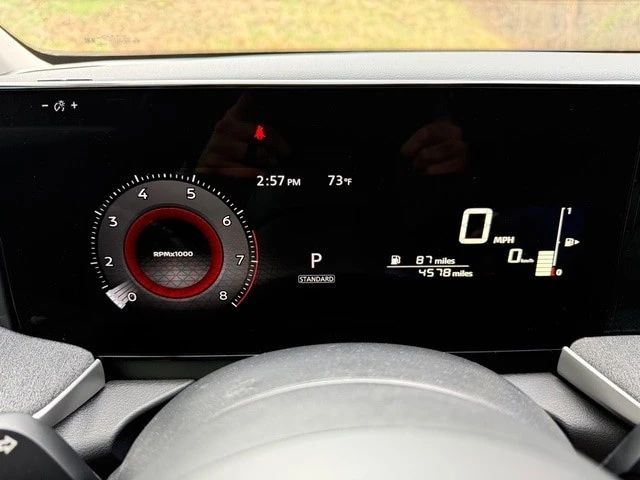 2025 Nissan Kicks - Image 19 of 27