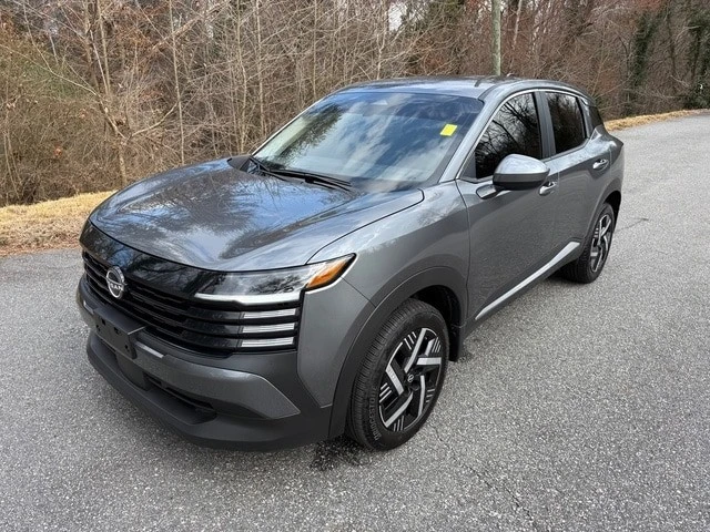 2025 Nissan Kicks - Image 2 of 21