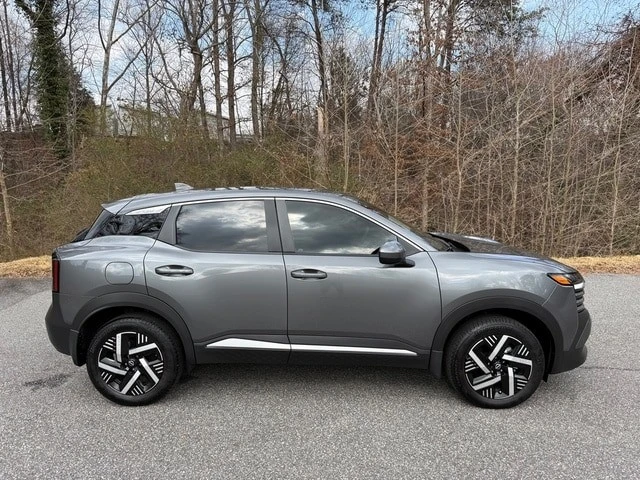 2025 Nissan Kicks - Image 5 of 27
