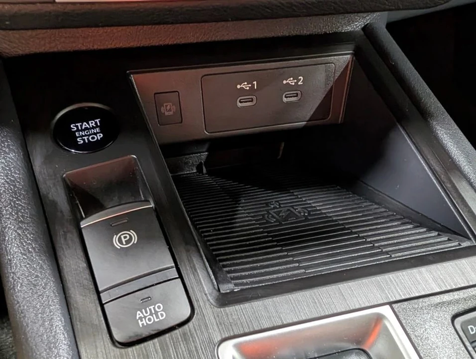 2025 Nissan Kicks - Image 7 of 22