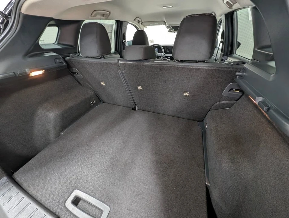 2025 Nissan Kicks - Image 17 of 22