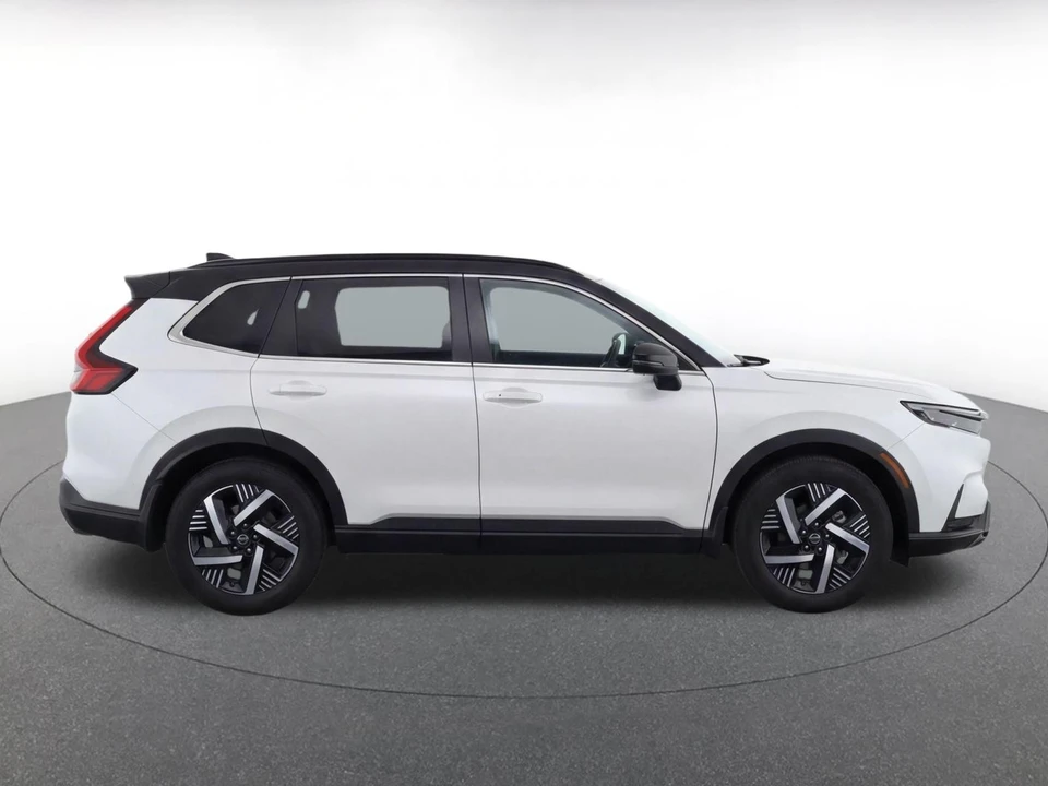 2025 Nissan Kicks - Image 12 of 24