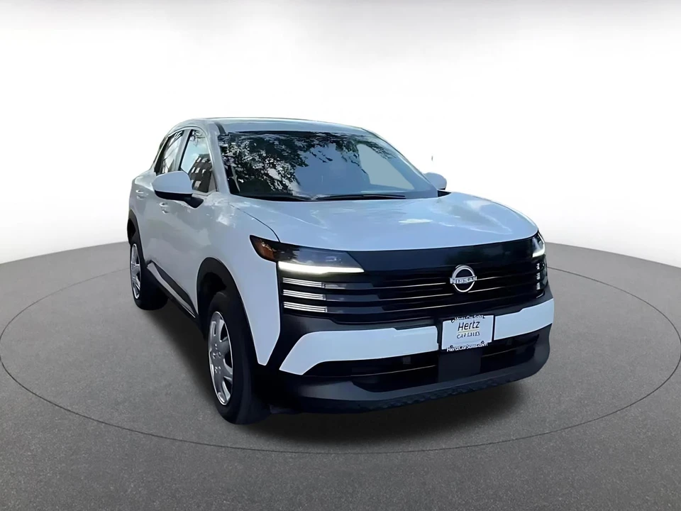 2025 Nissan Kicks - Image 3 of 31