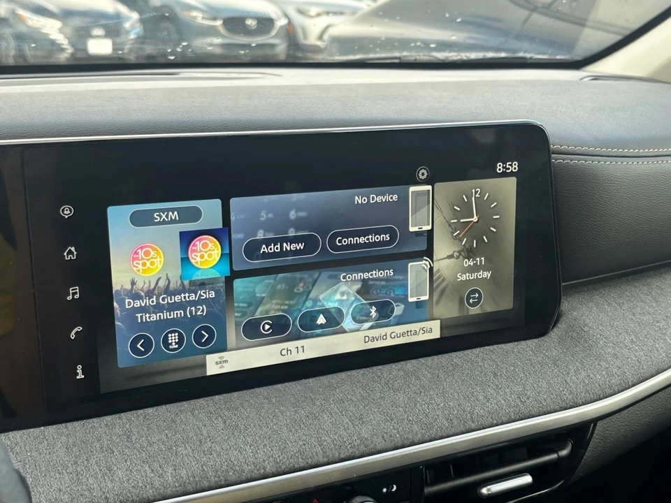 2025 Nissan Kicks - Image 16 of 31