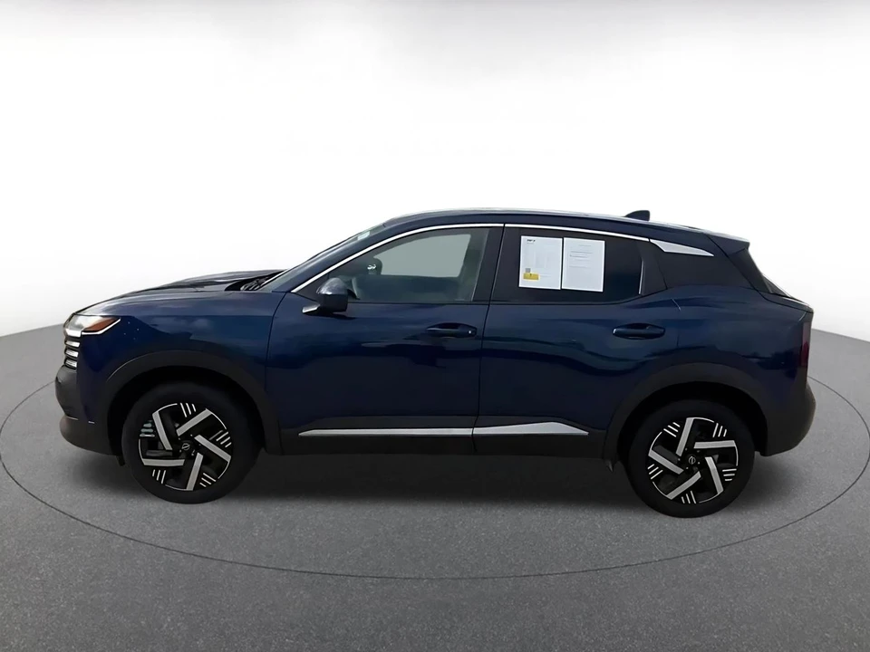 2025 Nissan Kicks - Image 7 of 31