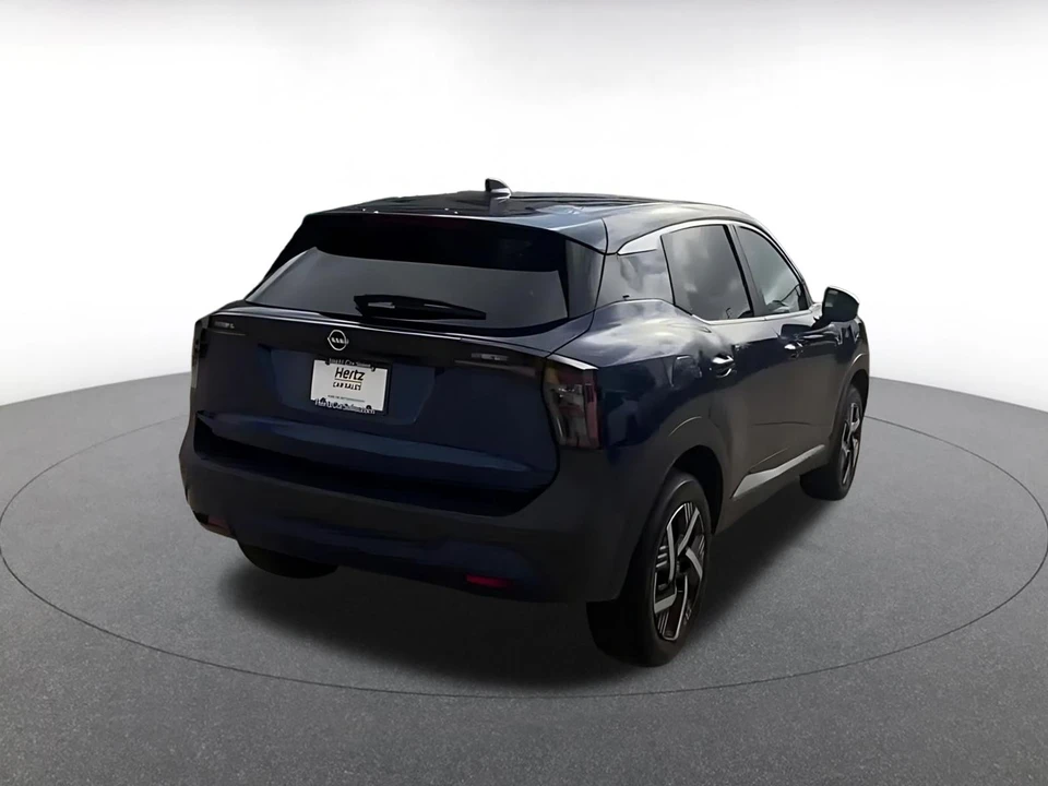 2025 Nissan Kicks - Image 11 of 31