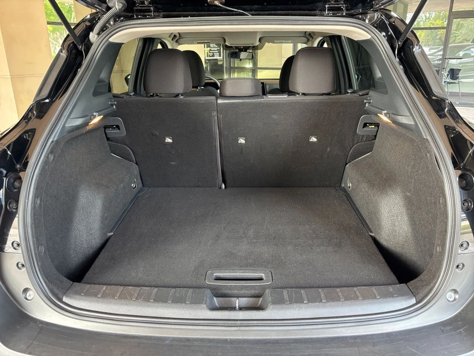 2025 Nissan Kicks - Image 31 of 31