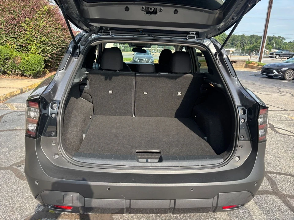 2025 Nissan Kicks - Image 31 of 31