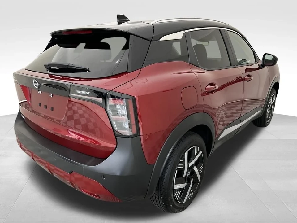 2025 Nissan Kicks - Image 11 of 12