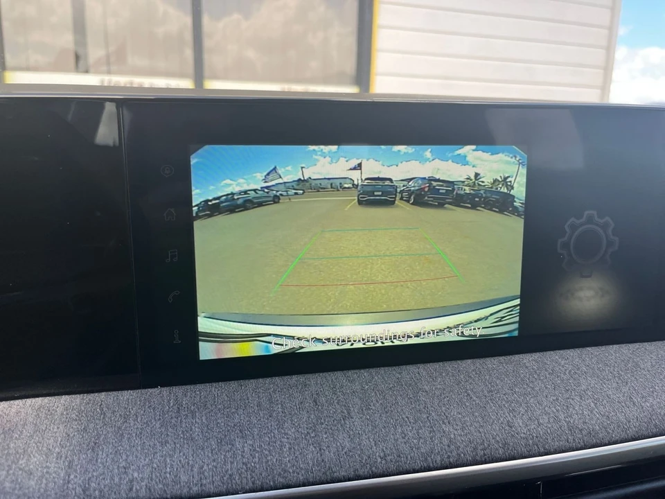 2025 Nissan Kicks - Image 23 of 31