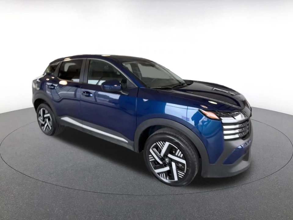 2025 Nissan Kicks - Image 2 of 31