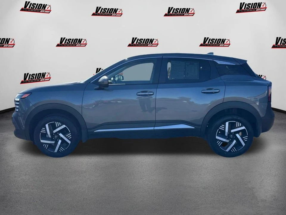 2025 Nissan Kicks - Image 8 of 12