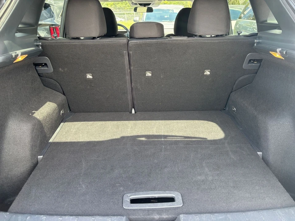 2025 Nissan Kicks - Image 30 of 31