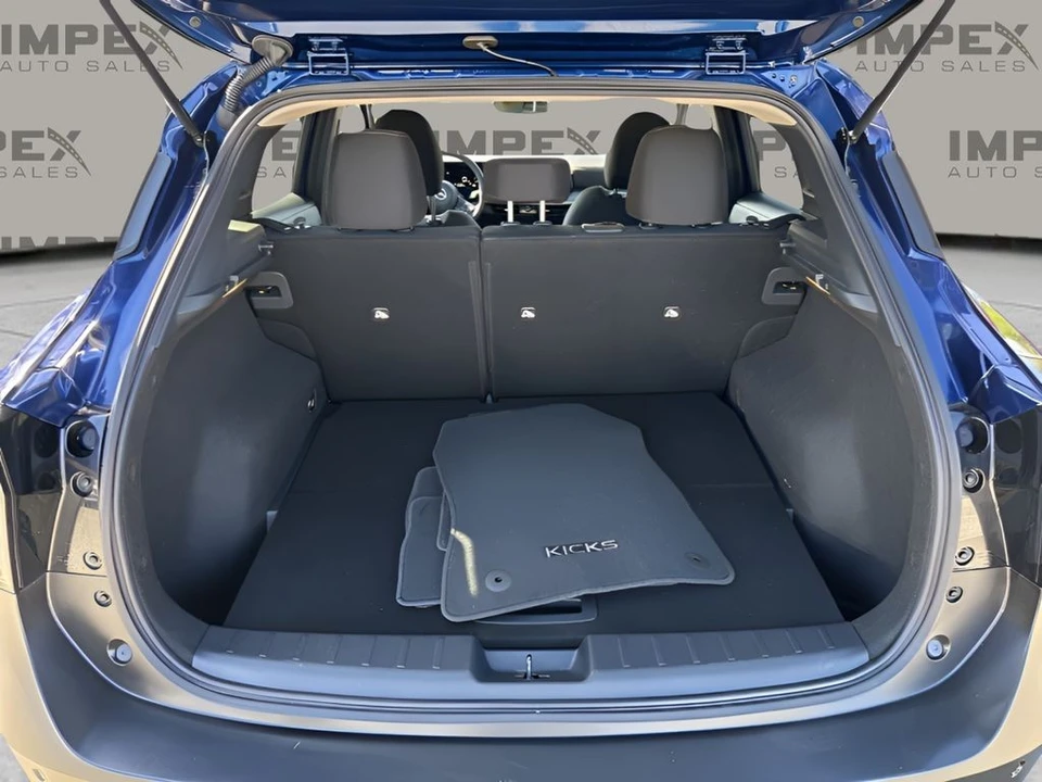 2025 Nissan Kicks - Image 26 of 31