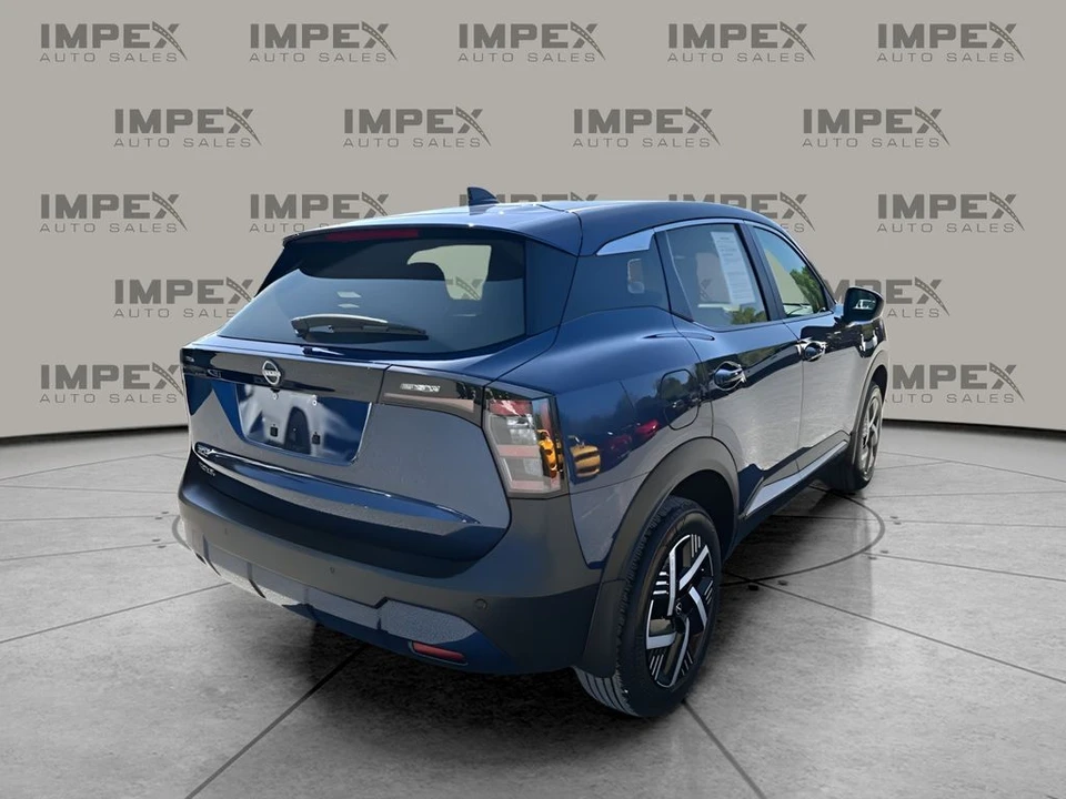 2025 Nissan Kicks - Image 5 of 31