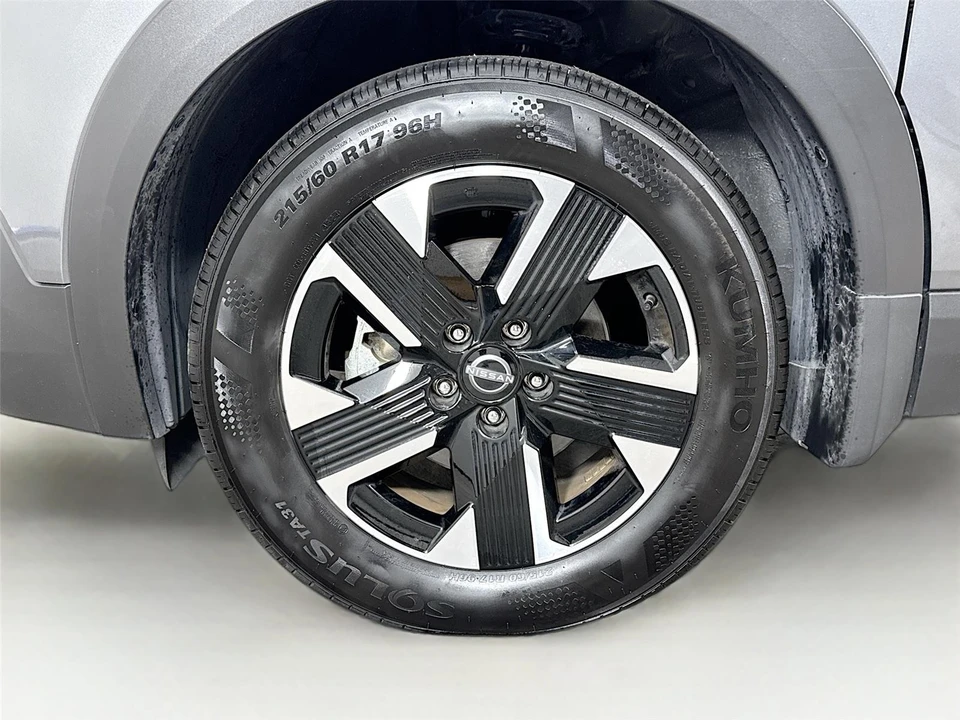 2025 Nissan Kicks - Image 13 of 14