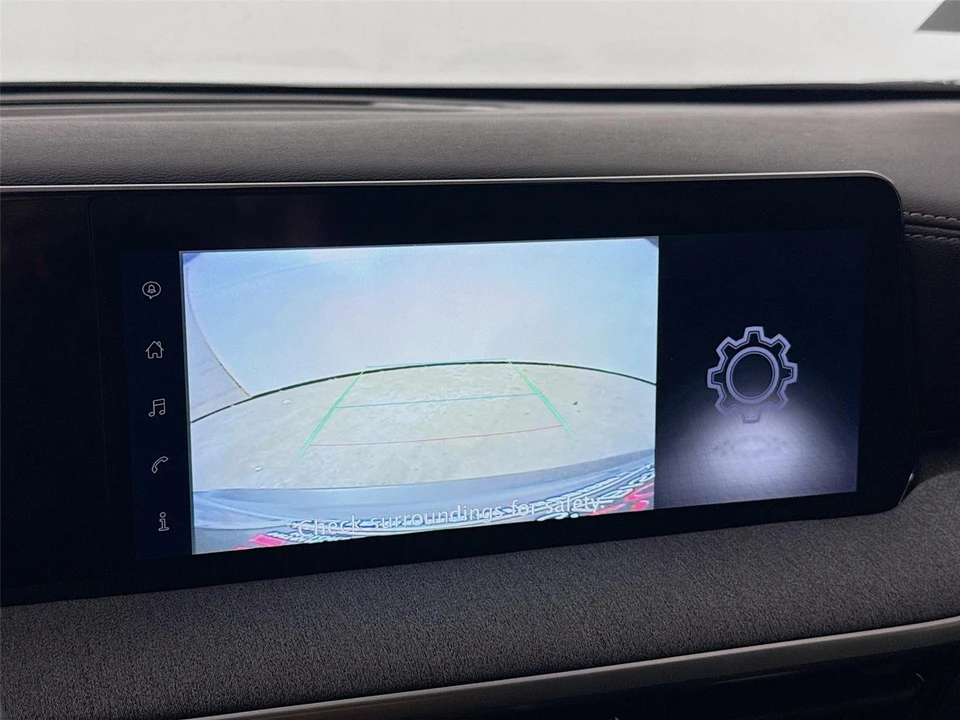2025 Nissan Kicks - Image 9 of 14