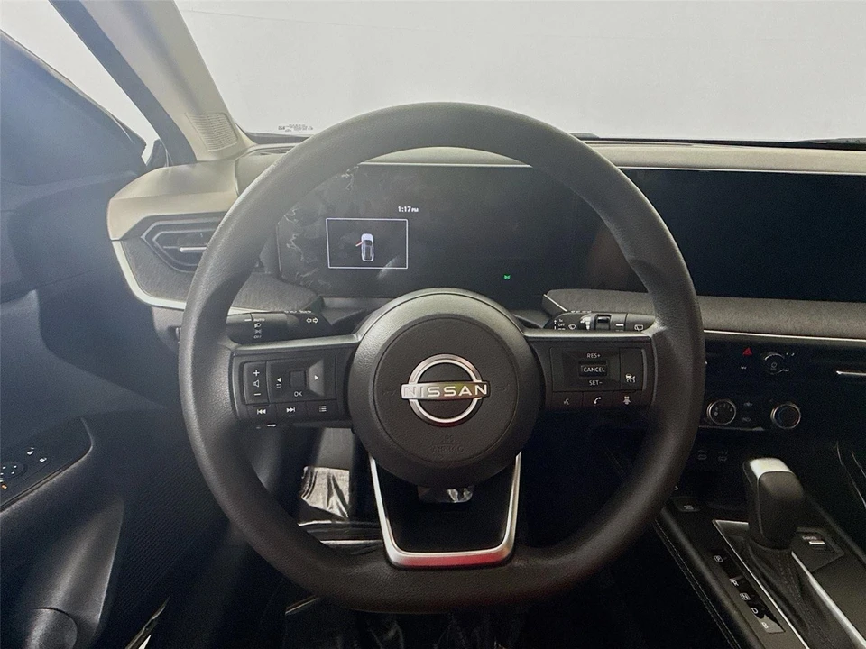 2025 Nissan Kicks - Image 10 of 21