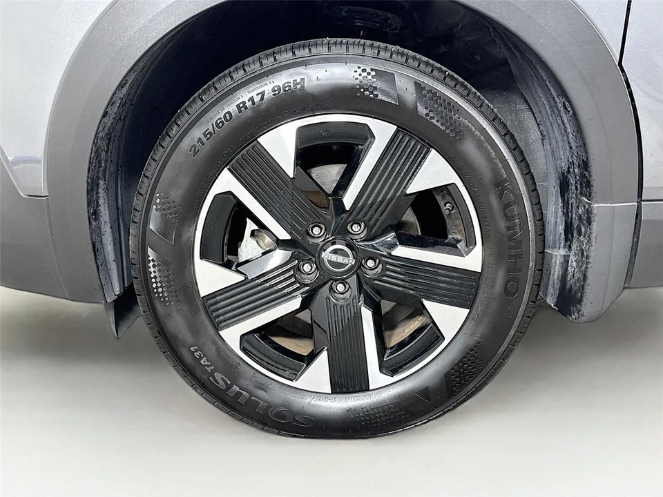 2025 Nissan Kicks - Image 13 of 14