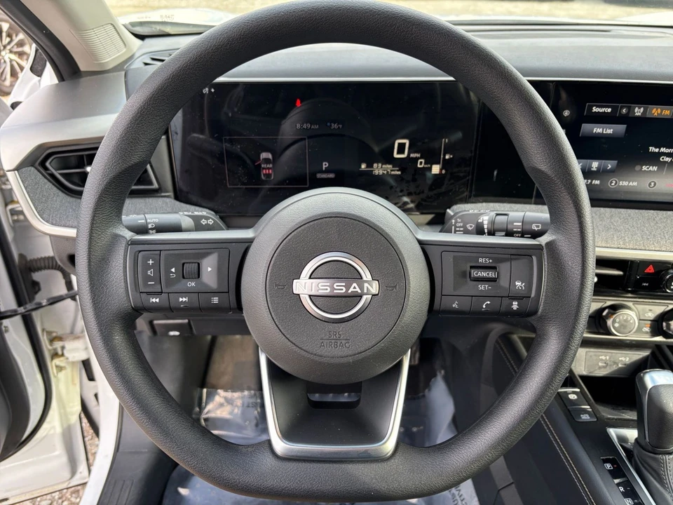 2025 Nissan Kicks - Image 22 of 31