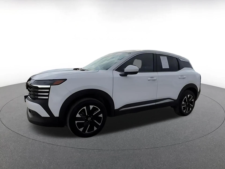 2025 Nissan Kicks - Image 6 of 31