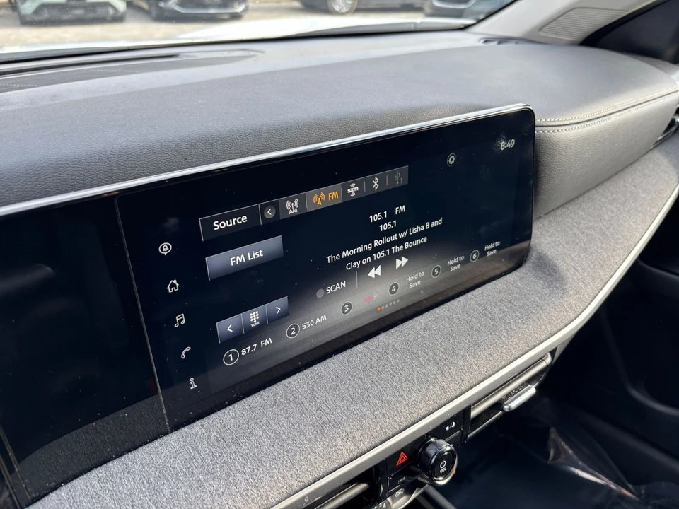 2025 Nissan Kicks - Image 17 of 31
