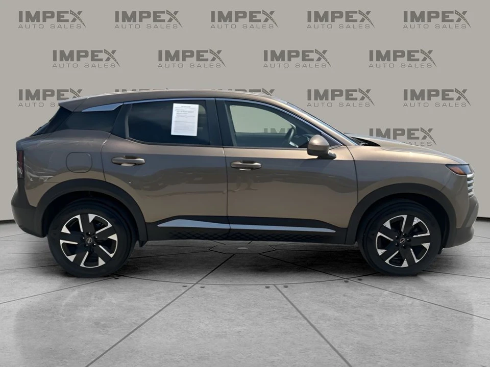 2025 Nissan Kicks - Image 6 of 30
