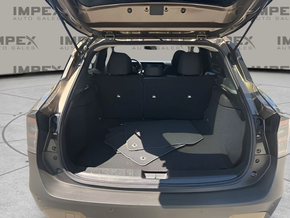 2025 Nissan Kicks - Image 24 of 30