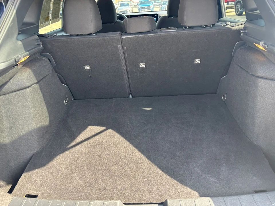2025 Nissan Kicks - Image 31 of 31