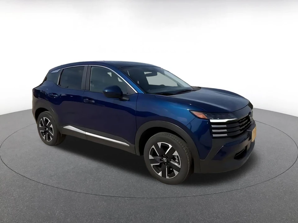 2025 Nissan Kicks - Image 2 of 31