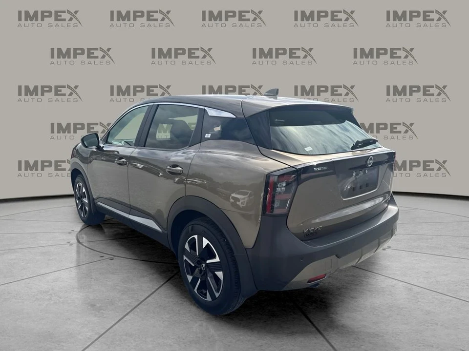 2025 Nissan Kicks - Image 2 of 23