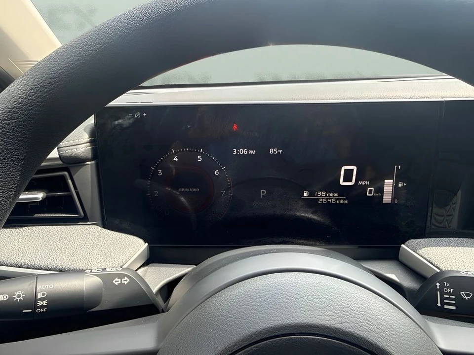 2025 Nissan Kicks - Image 14 of 23