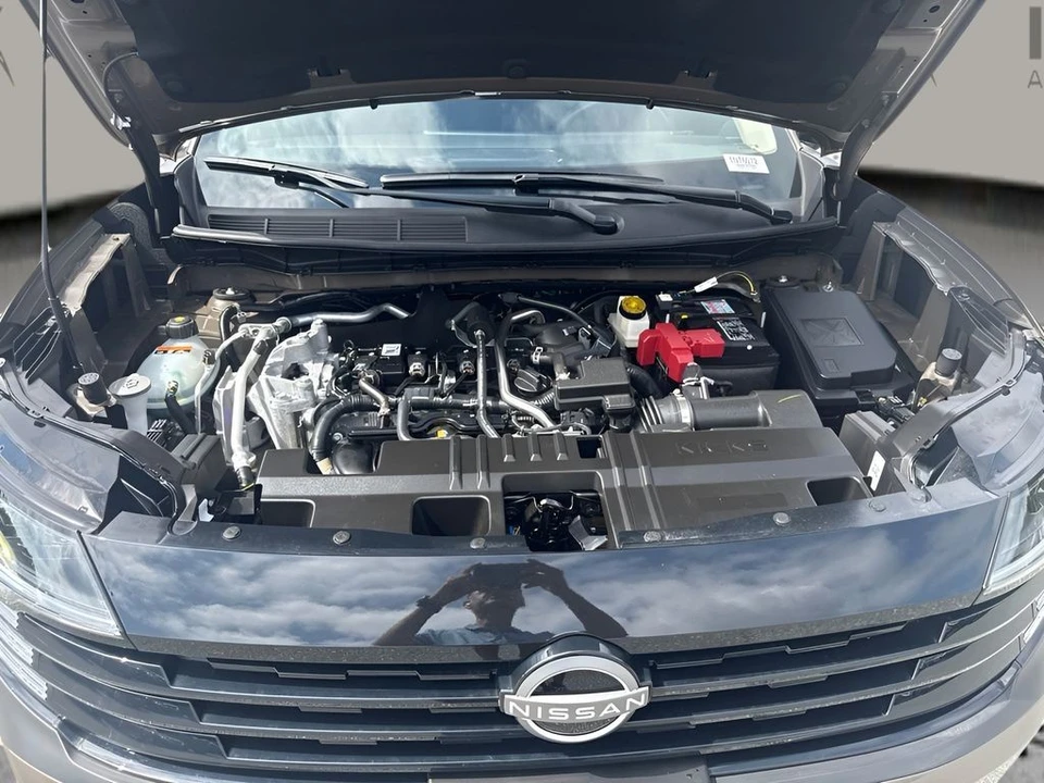 2025 Nissan Kicks - Image 19 of 23