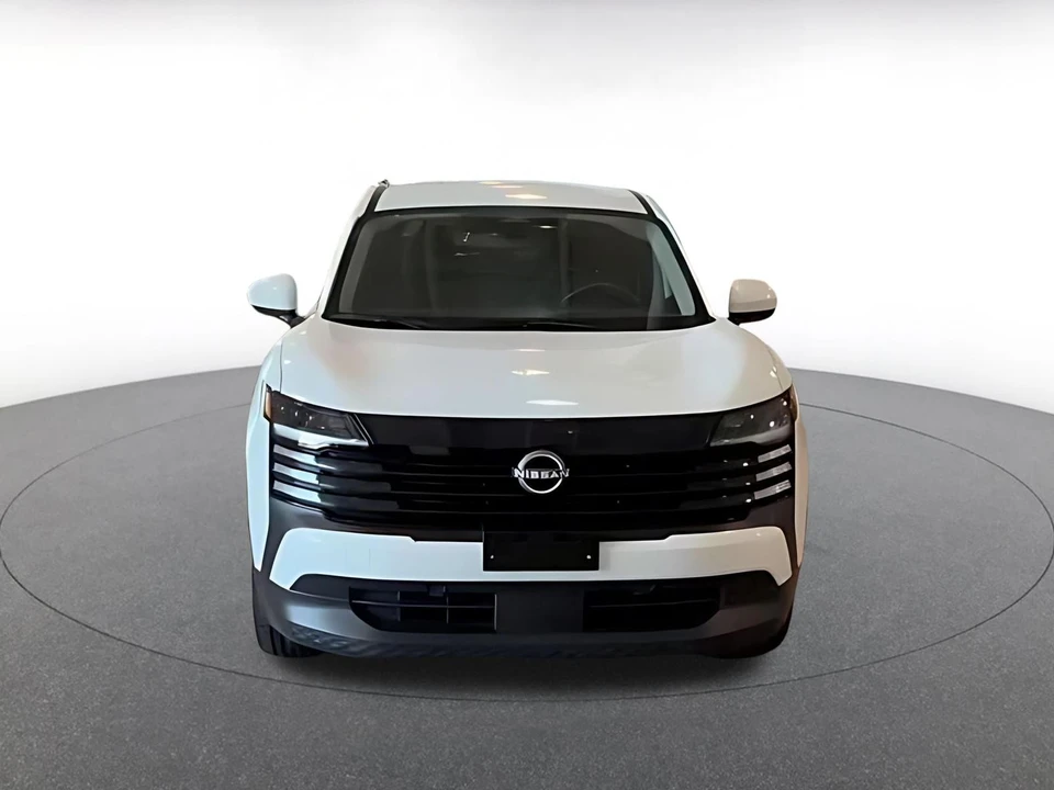 2025 Nissan Kicks - Image 8 of 31