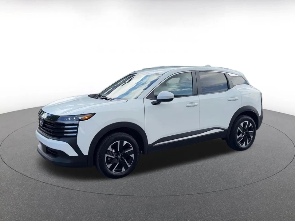 2025 Nissan Kicks - Image 7 of 31