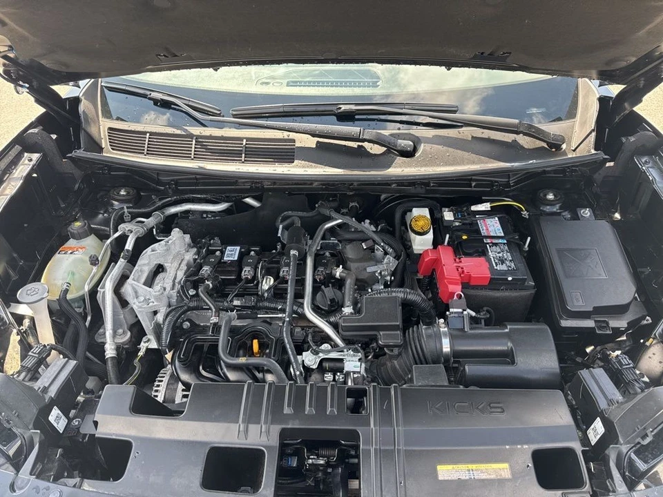 2025 Nissan Kicks - Image 30 of 31