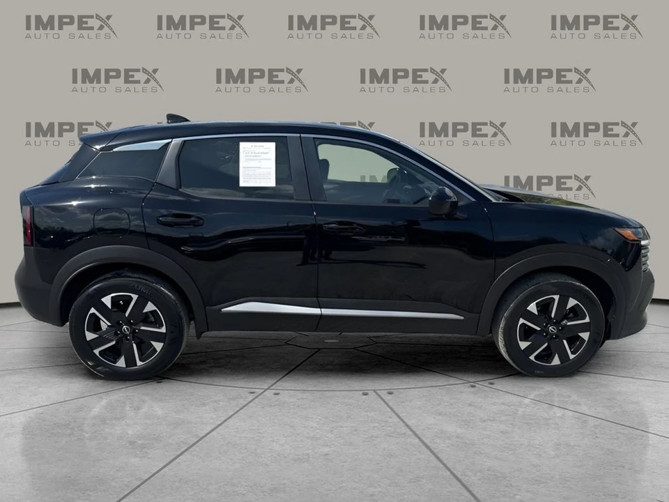 2025 Nissan Kicks - Image 6 of 31
