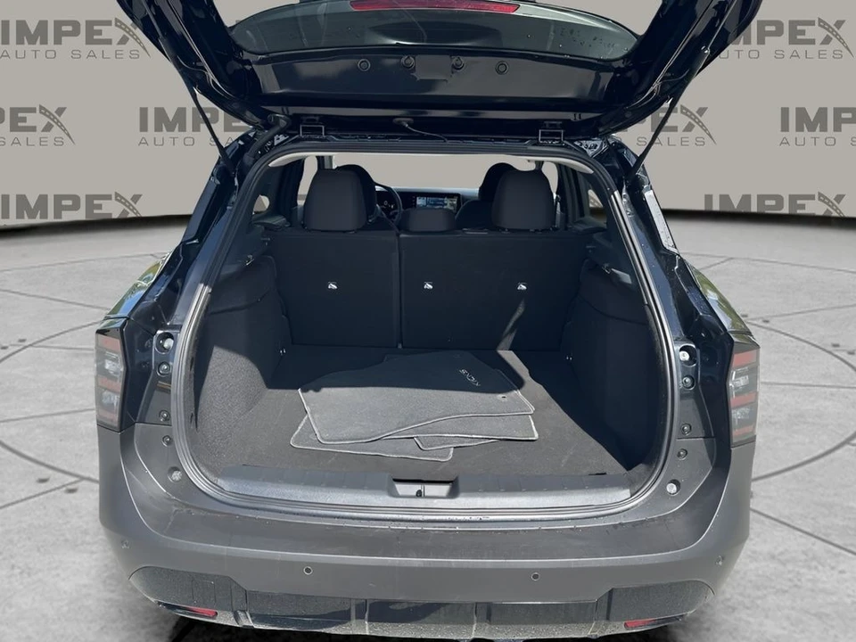 2025 Nissan Kicks - Image 26 of 31